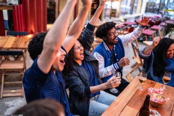 深圳体育游泳培训机构(图1)