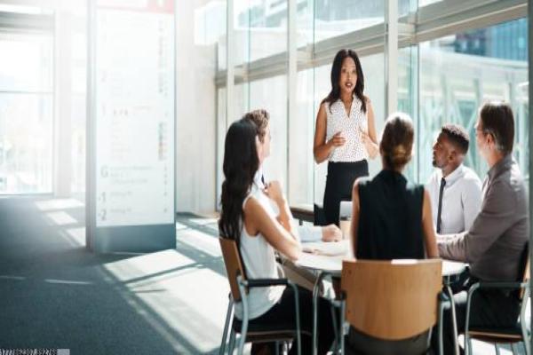 为什么体育培训行业蓬勃发展而学科培训较为艰难？(图1)